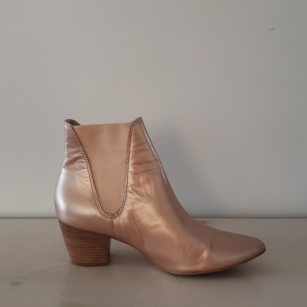 Sass Boots